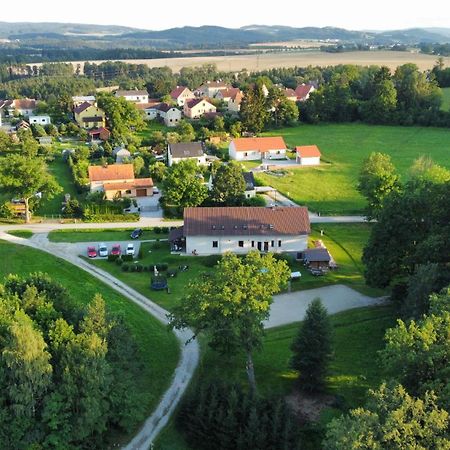 Penzion Na Podlesí ve Zlaté Koruně Zlatá Koruna Exterior foto