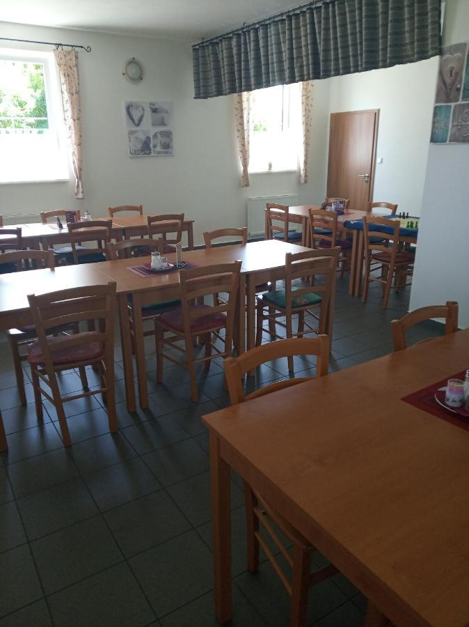 Penzion Na Podlesí ve Zlaté Koruně Zlatá Koruna Exterior foto
