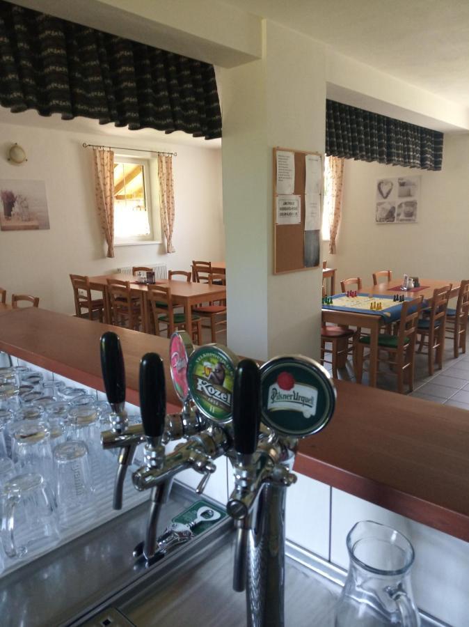 Penzion Na Podlesí ve Zlaté Koruně Zlatá Koruna Exterior foto
